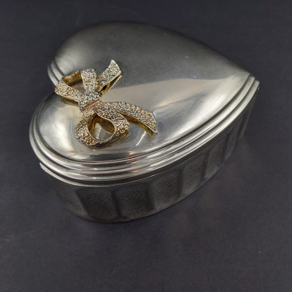 Zinc Alloy Silver Plated Heart Shaped Trinket Box with Gold  Bow 4 x 4 x 2 inch - Picture 2 of 14